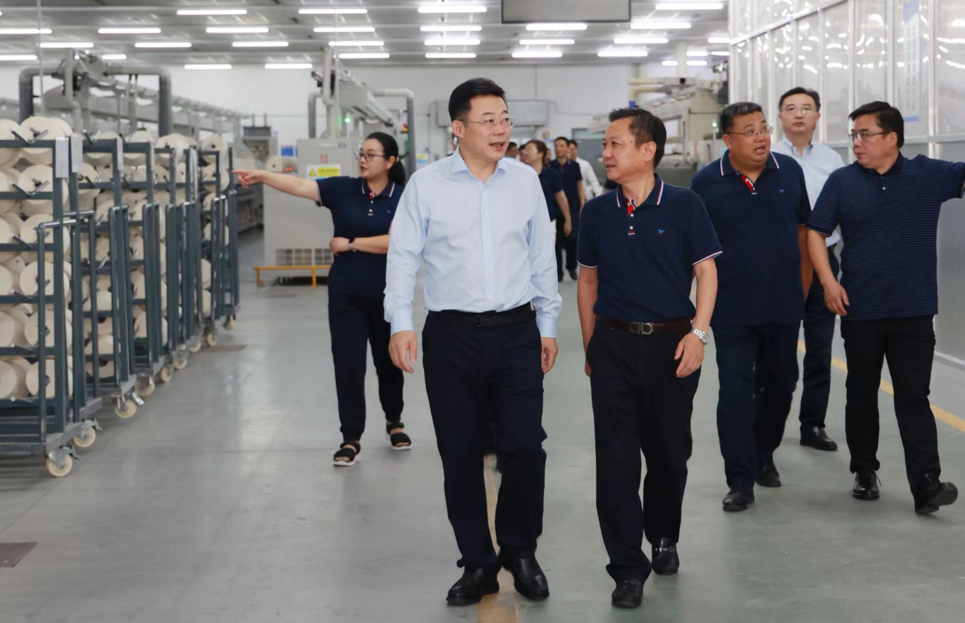 张乃文到九游老哥j9
纺织开展重点企业2.jpeg